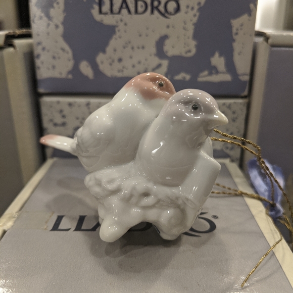 Lladro Vintage 1993 First Christmas Together - Picture 4 of 5